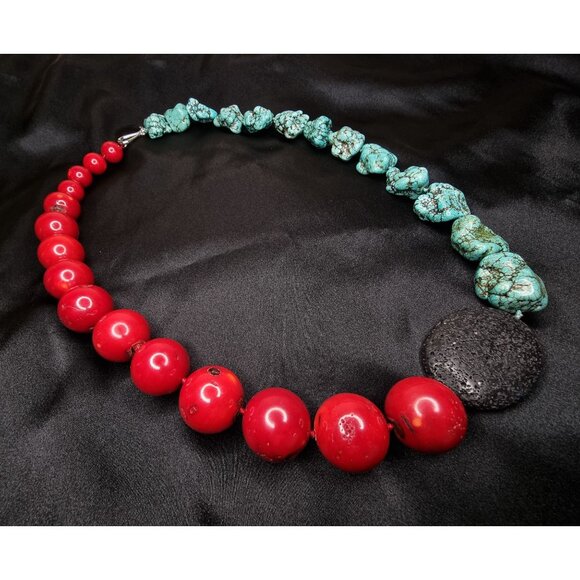 Rare Find Large Genuine Coral & Turquoise Beaded Necklace With Black Lava Stone - Picture 5 of 7